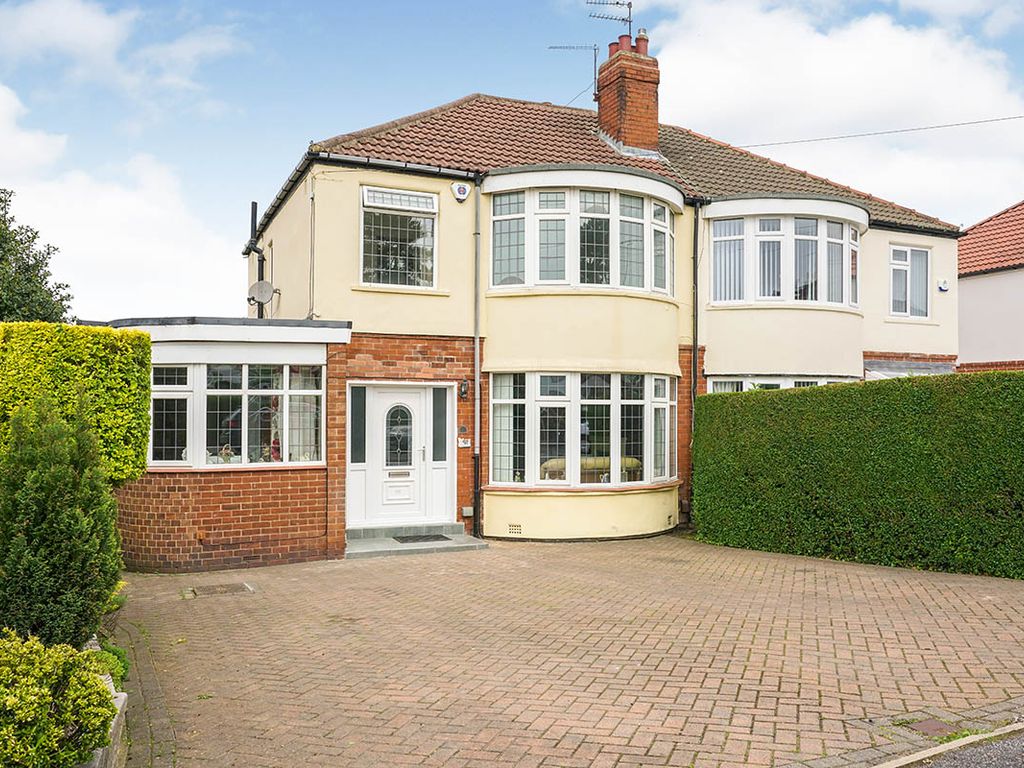 3 bed semidetached house for sale in Church Lane, Crossgates, Leeds