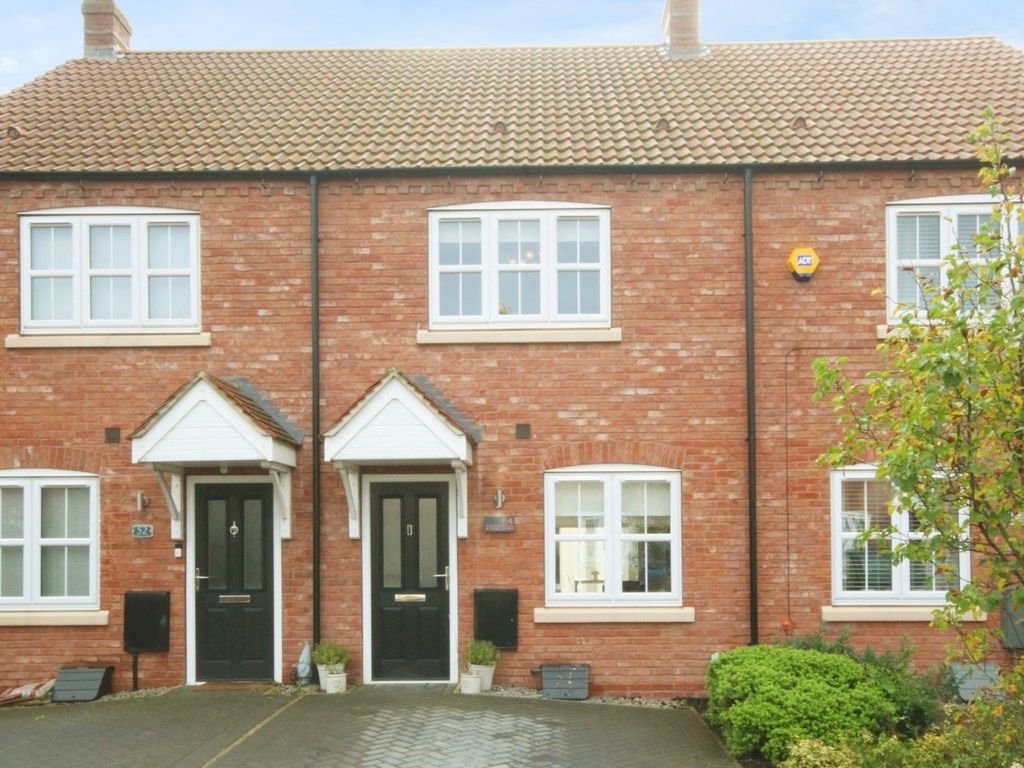 2 bed terraced house to rent in Crane Road, Kingswood, Hull, East Riding Of Yorkshi HU7, £775