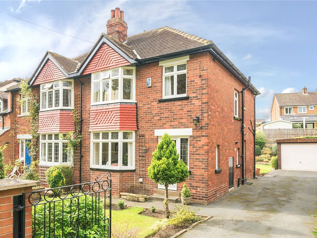 3 bed semidetached house for sale in Park Lane, Rothwell, Leeds, West