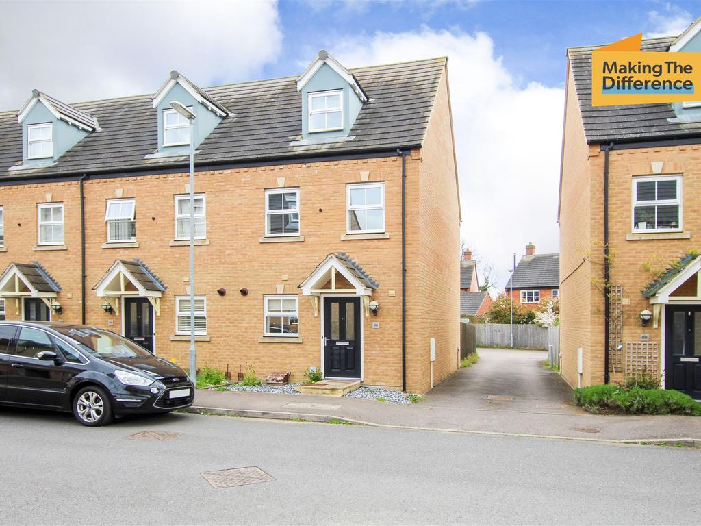 4 bed end terrace house to rent in Mitchcroft Road, Longstanton