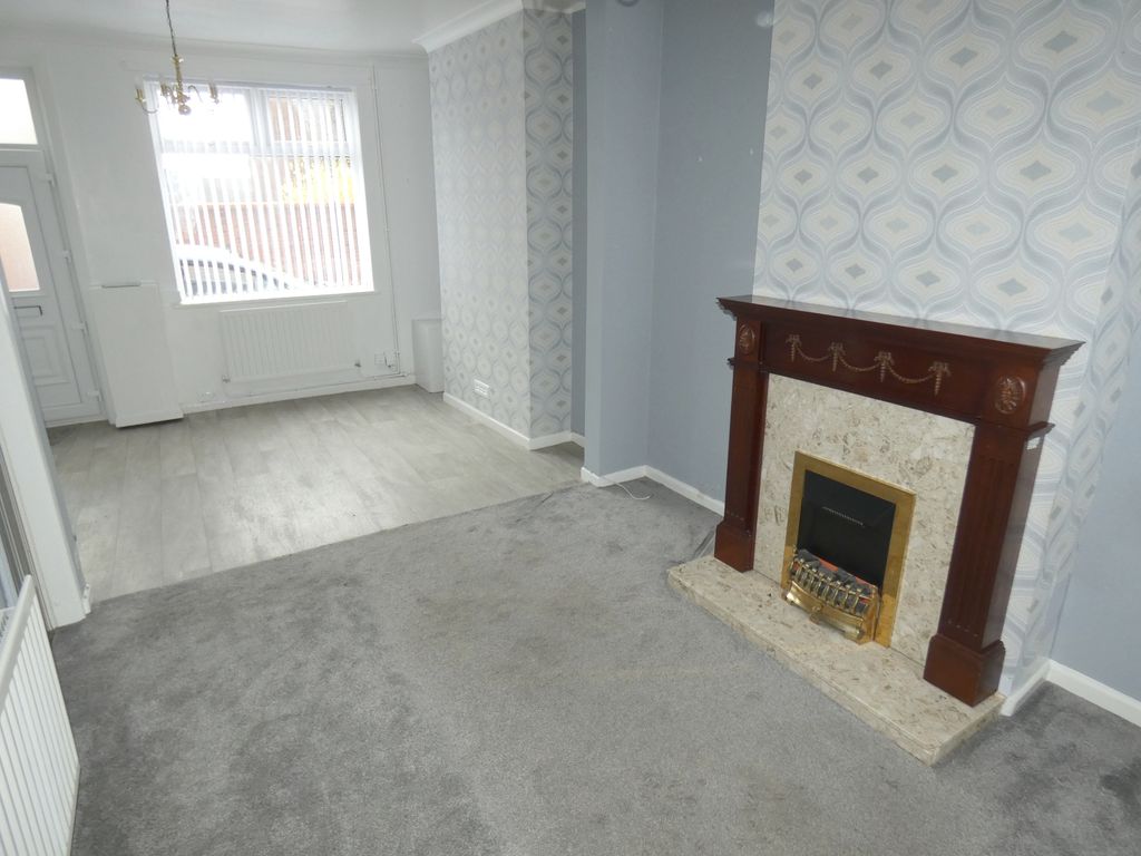 2 bed terraced house to rent in Sant Street, Burslem, StokeOnTrent