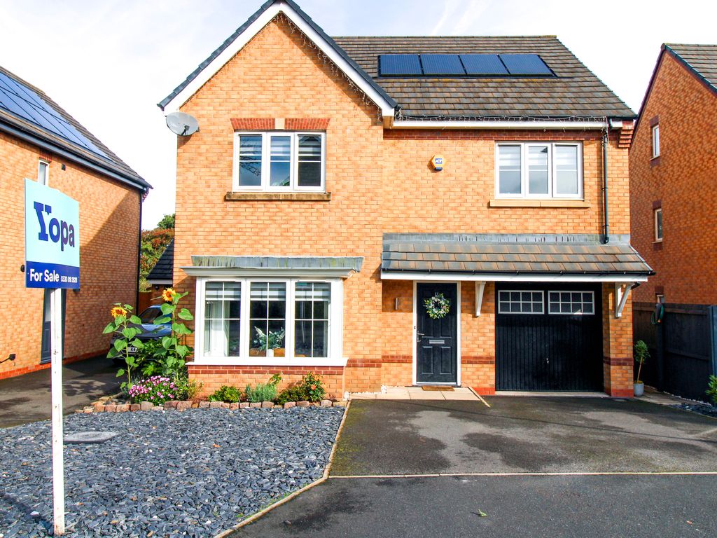 4 bed detached house for sale in Oak Leaf Drive, Bamber Bridge, Preston