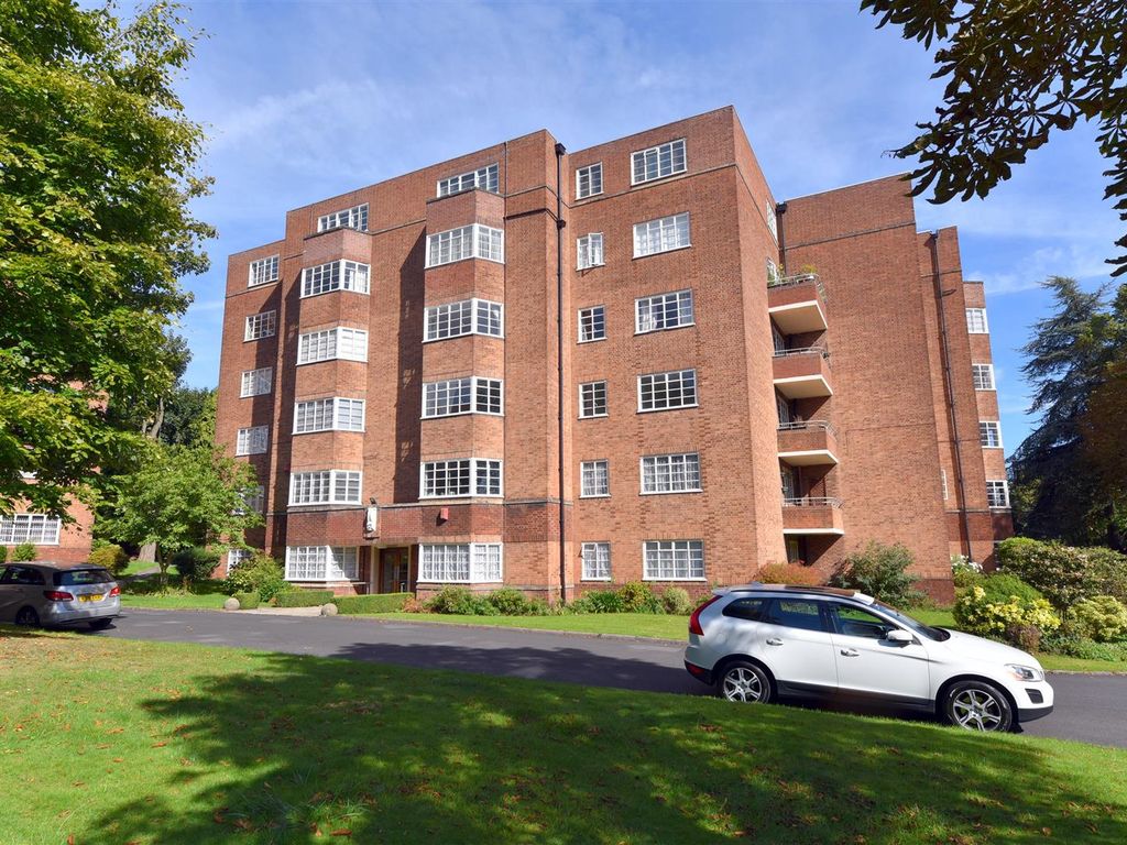 3 bed flat for sale in Viceroy Close, Edgbaston, Birmingham B5 Zoopla