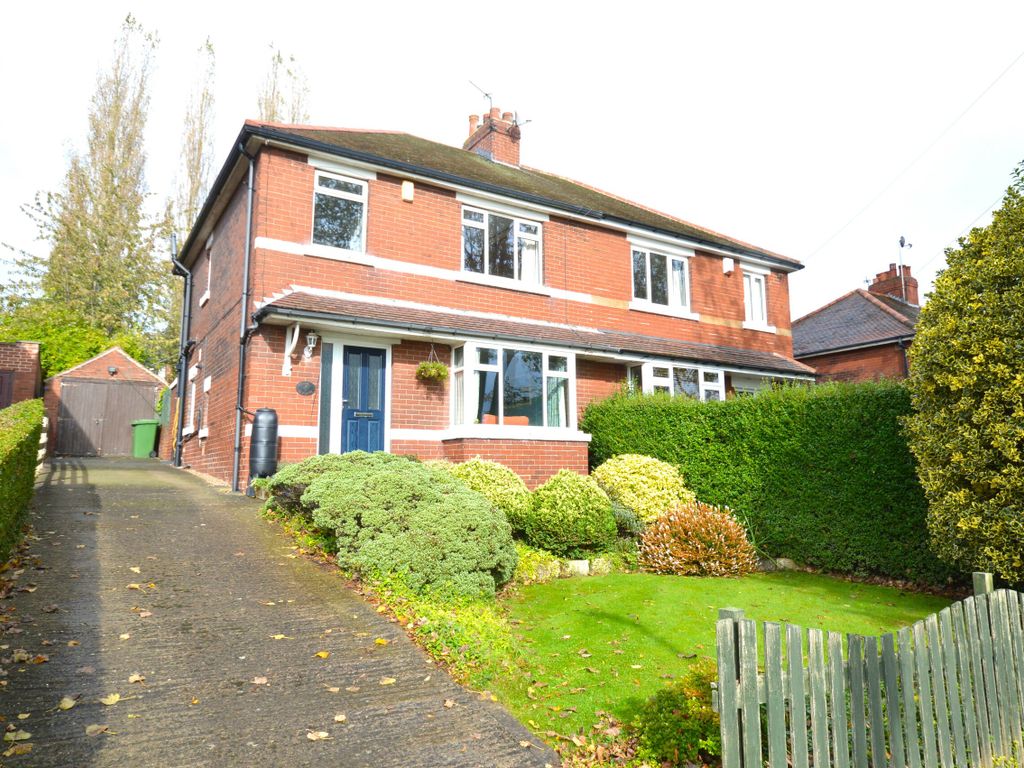 3 bed semidetached house for sale in Doncaster Road, Crofton