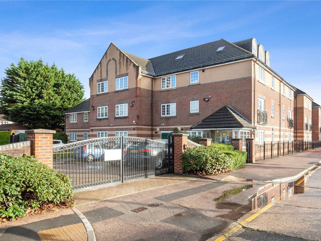 2 bed flat for sale in Cockfosters Road, Cockfosters, EN4 Zoopla