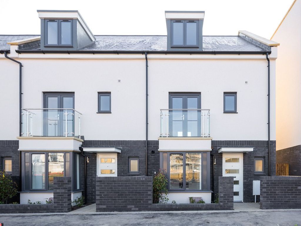 4 bed terraced house to rent in Eighteen Acre Drive, Charlton Hayes