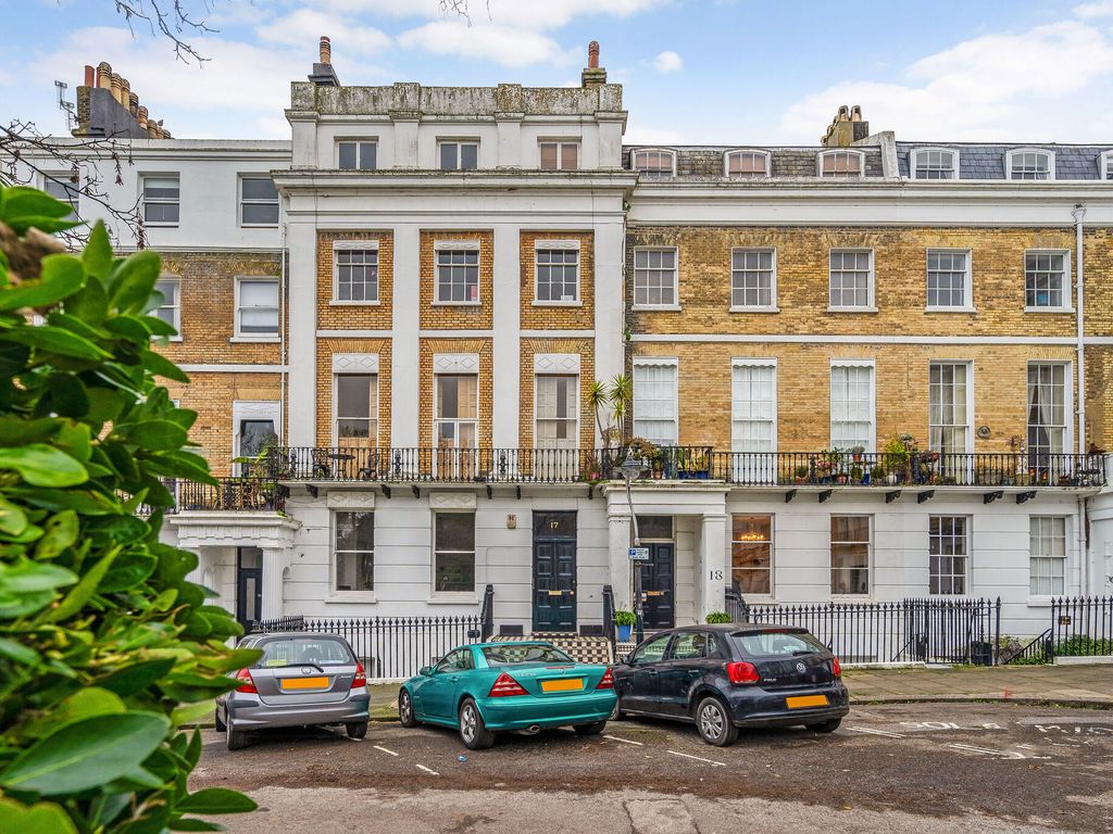 3 bed flat for sale in Sussex Square, Brighton BN2, £850,000 Zoopla