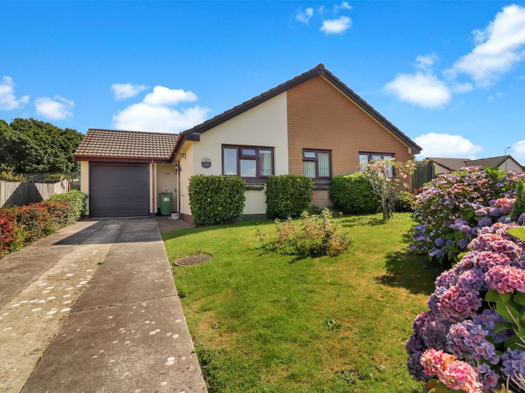 3 bed detached bungalow for sale in Rosemoor Road, Torrington, Devon