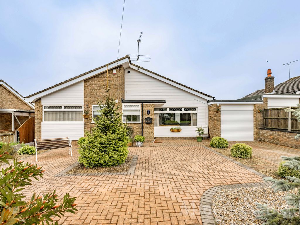 3 bed detached bungalow for sale in Stonehill Road, CaisterOnSea