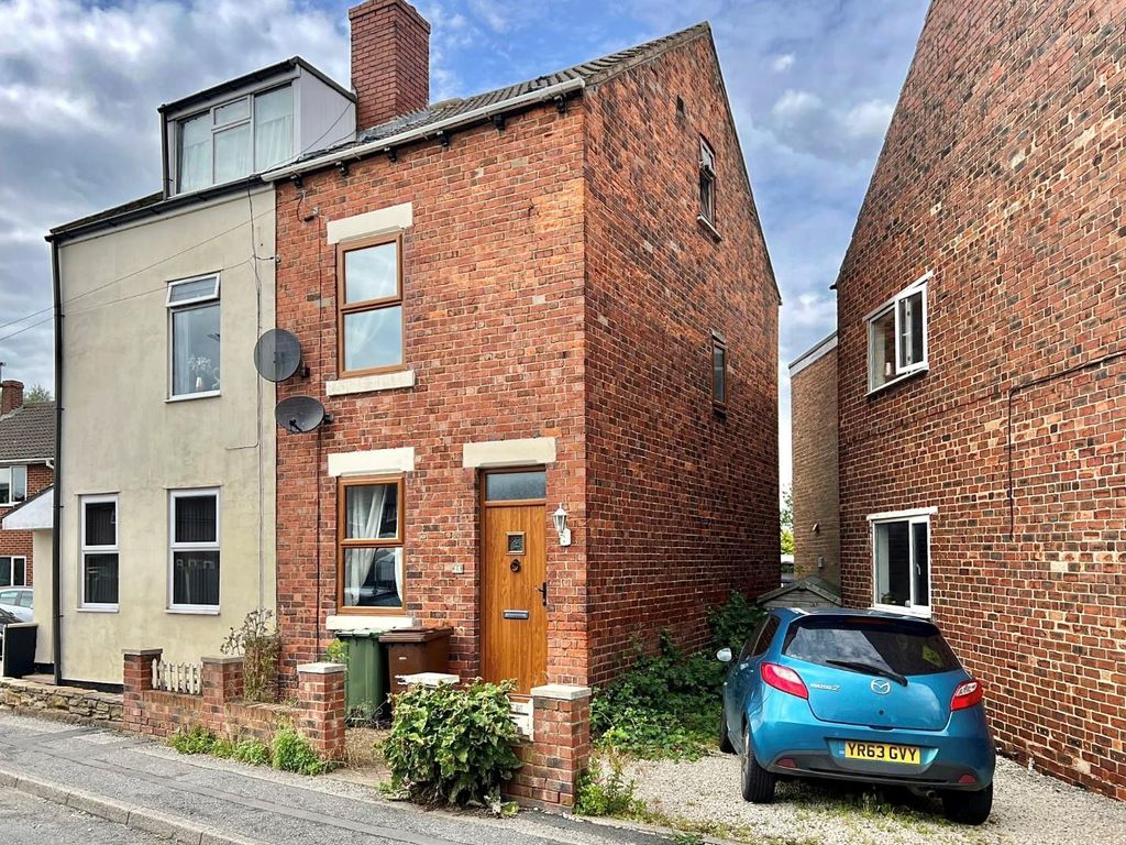 2 bed semidetached house to rent in High Street, South Hiendley