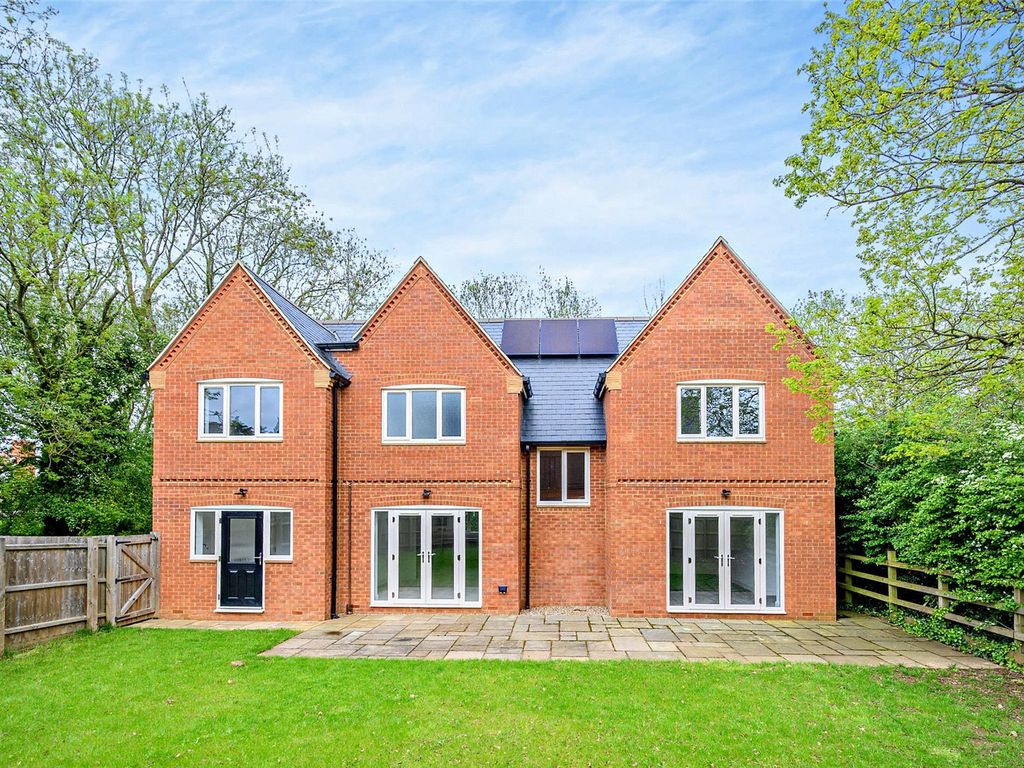 New home, 4 bed detached house for sale in The Hollow, Ravensthorpe