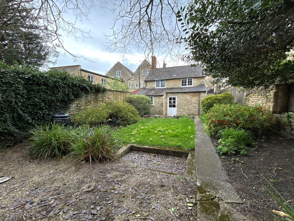 1 bed end terrace house for sale in Dyer Street, Cirencester