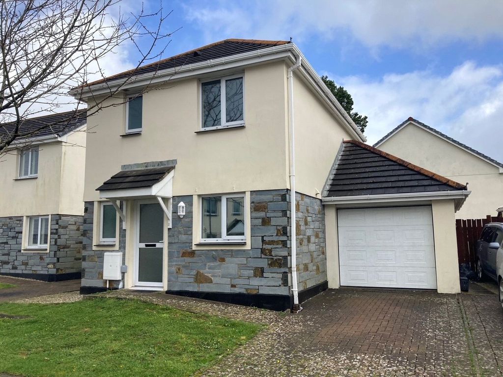 3 bed detached house for sale in Springfields, Bugle, St. Austell