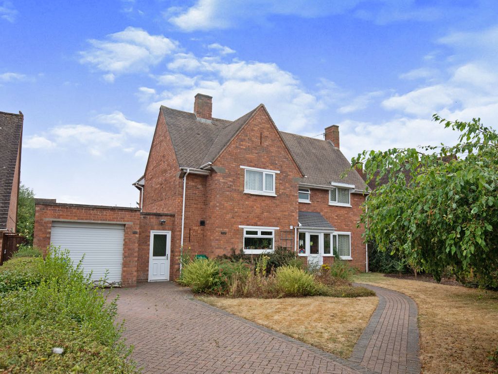 3 bed detached house for sale in Alcester Road, StratfordUponAvon