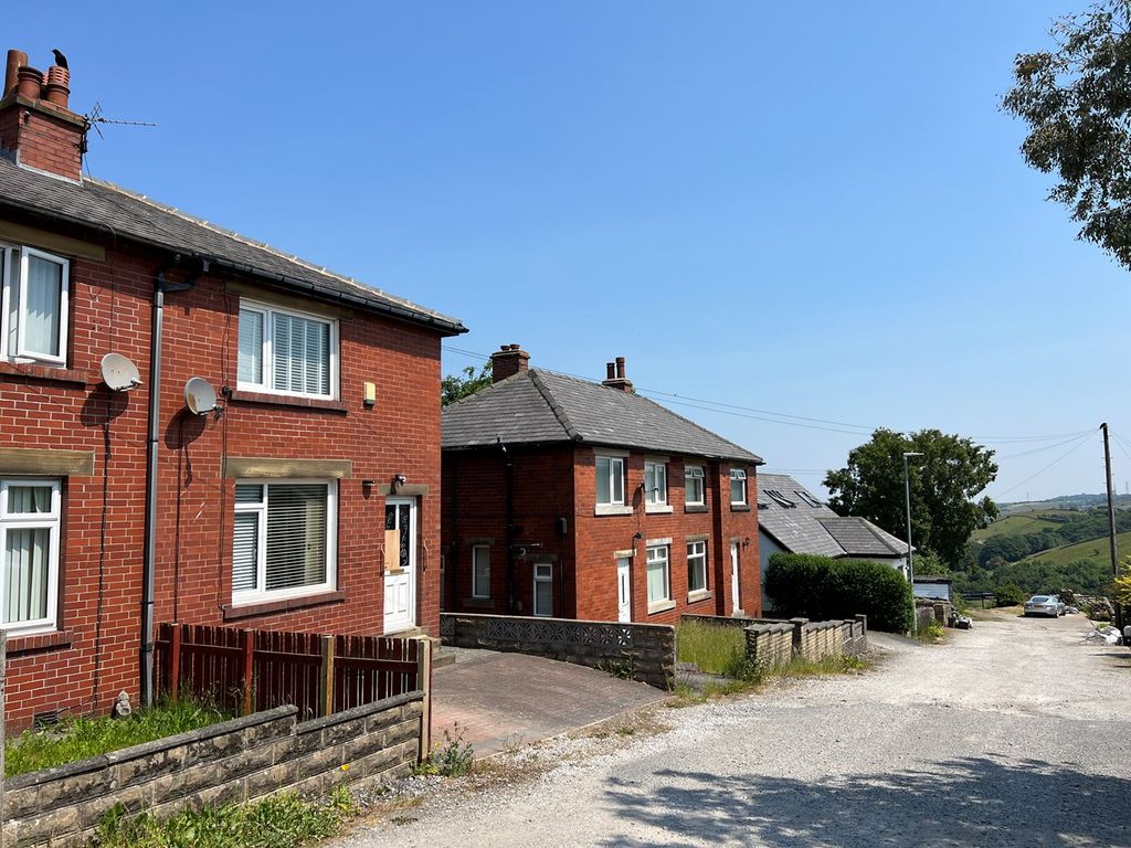 2 bed semidetached house for sale in Sunnyside, Sowood, Halifax HX4