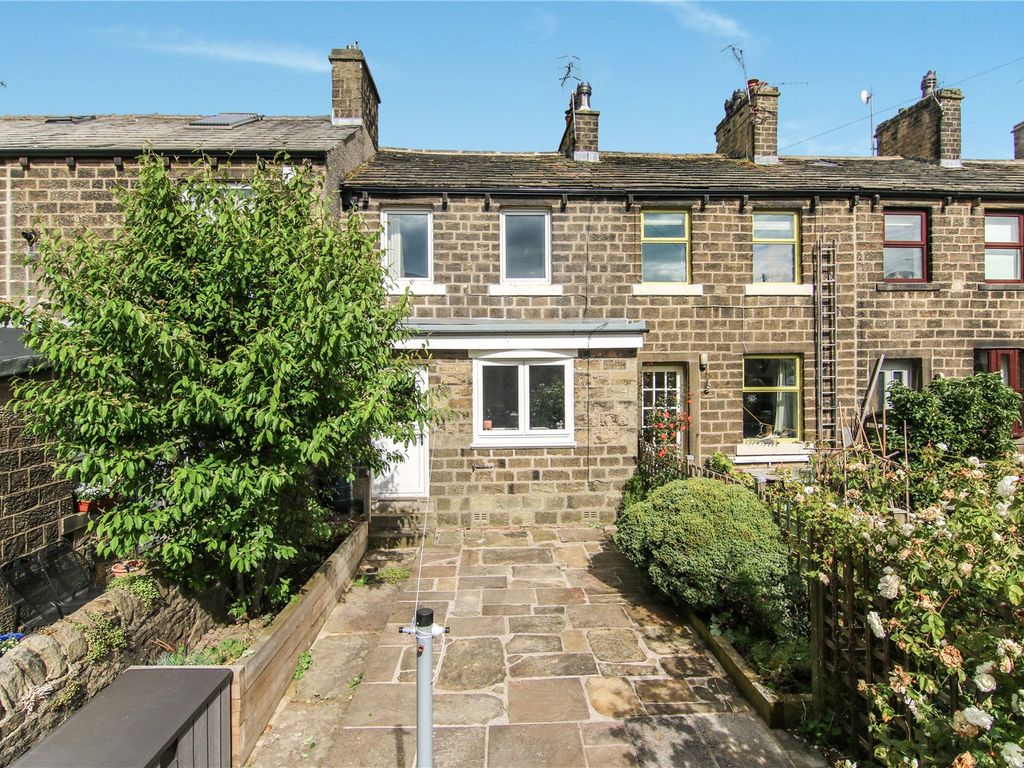 2 bed terraced house for sale in Victoria Street, SuttonInCraven BD20