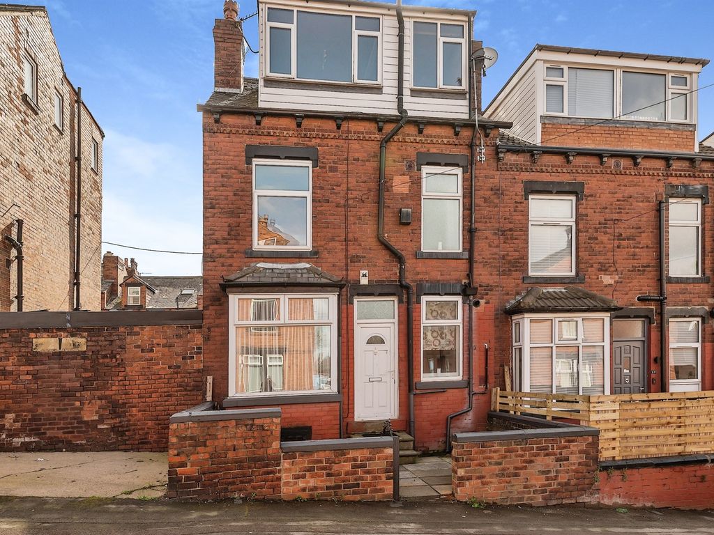 3 bed end terrace house for sale in Station Mount, Bramley, Leeds LS13