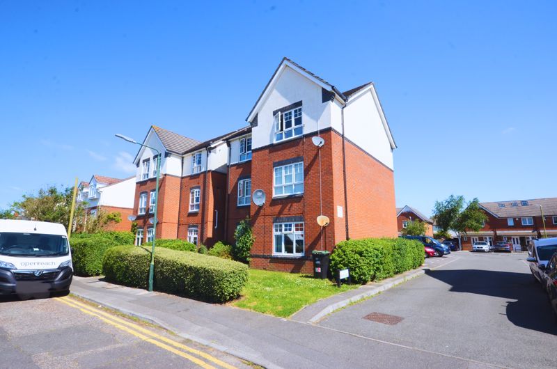 2 bed flat to rent in Wessex Gate, Malmesbury Park Road, Bournemouth