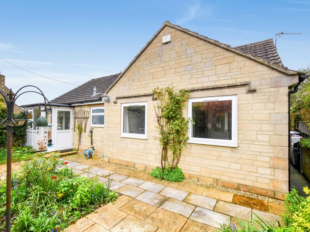 3 bed detached bungalow for sale in Station Road, South Cerney