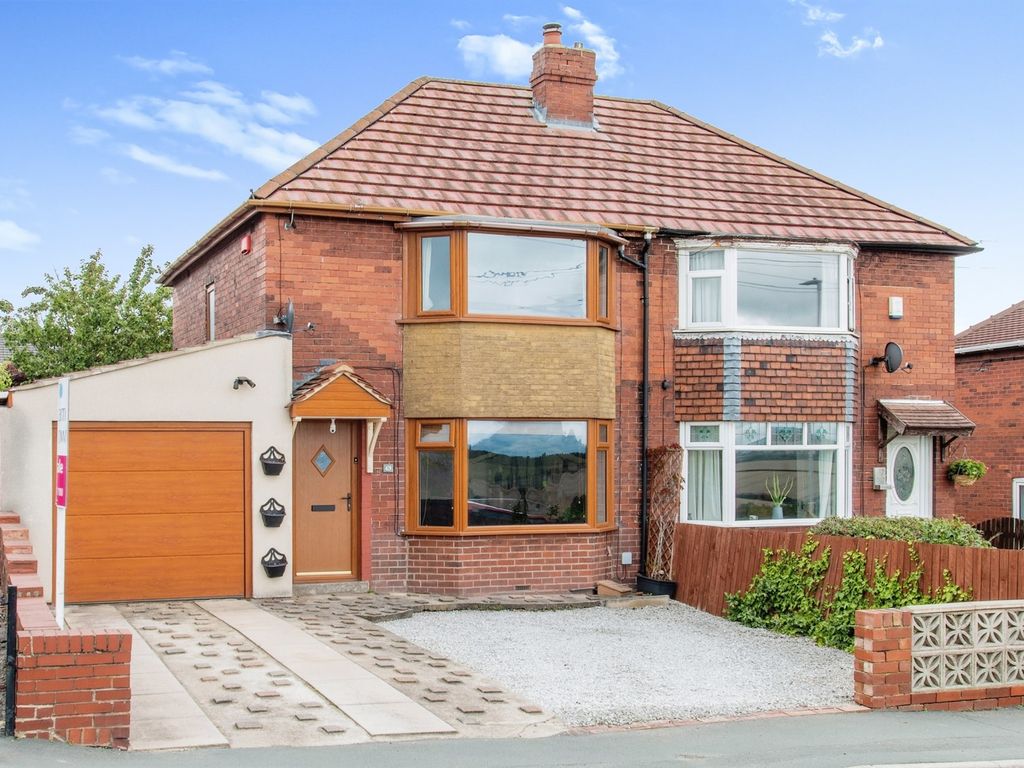 2 bed semidetached house for sale in Batley Road, Tingley, Wakefield