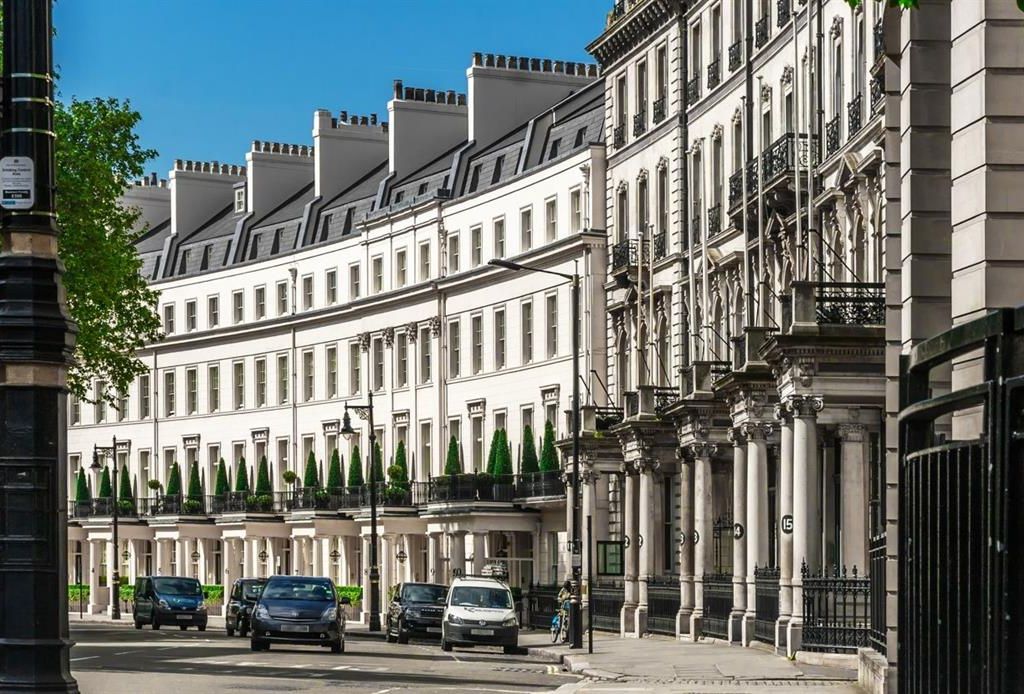 Grosvenor Crescent, London SW1X  