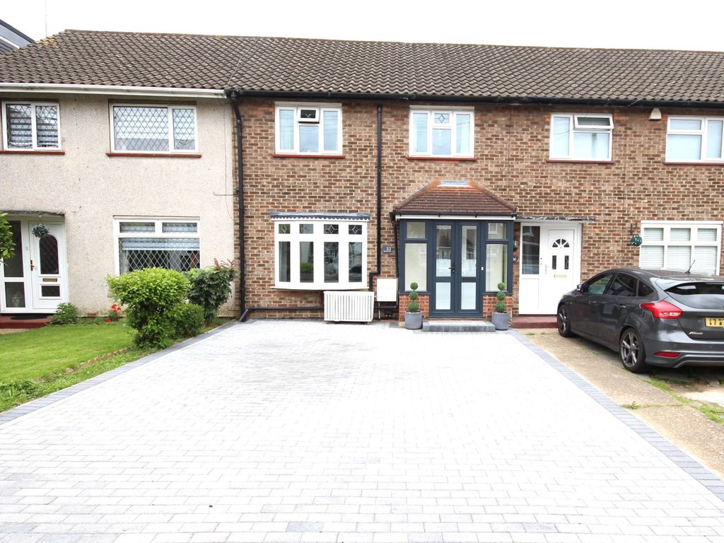 3 bed terraced house for sale in Waycross Road, Cranham, Upminster RM14