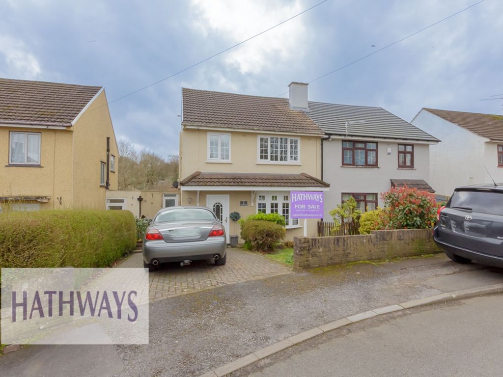 3 bed semidetached house for sale in Cwrt Bleddyn, Two Locks NP44, £