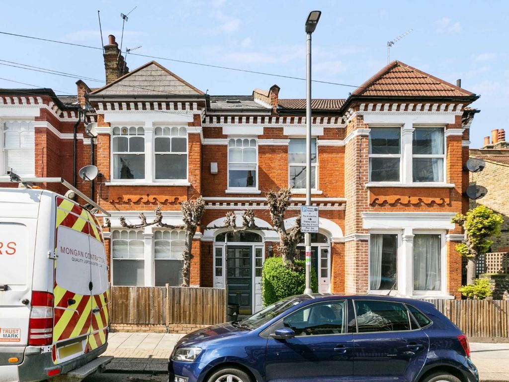 3 bed flat to rent in Stapleton Road, London SW17 Zoopla