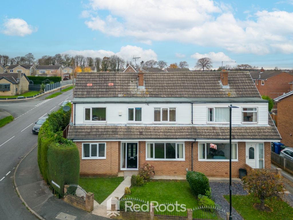 4 bed semidetached house for sale in St. Giles Gate, Doncaster, South