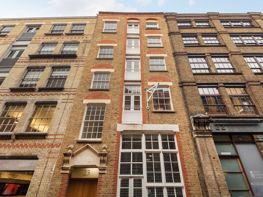 Office to let in First Floor, 23 Charlotte Road, Shoreditch, London EC2A, £45,000 pa Zoopla