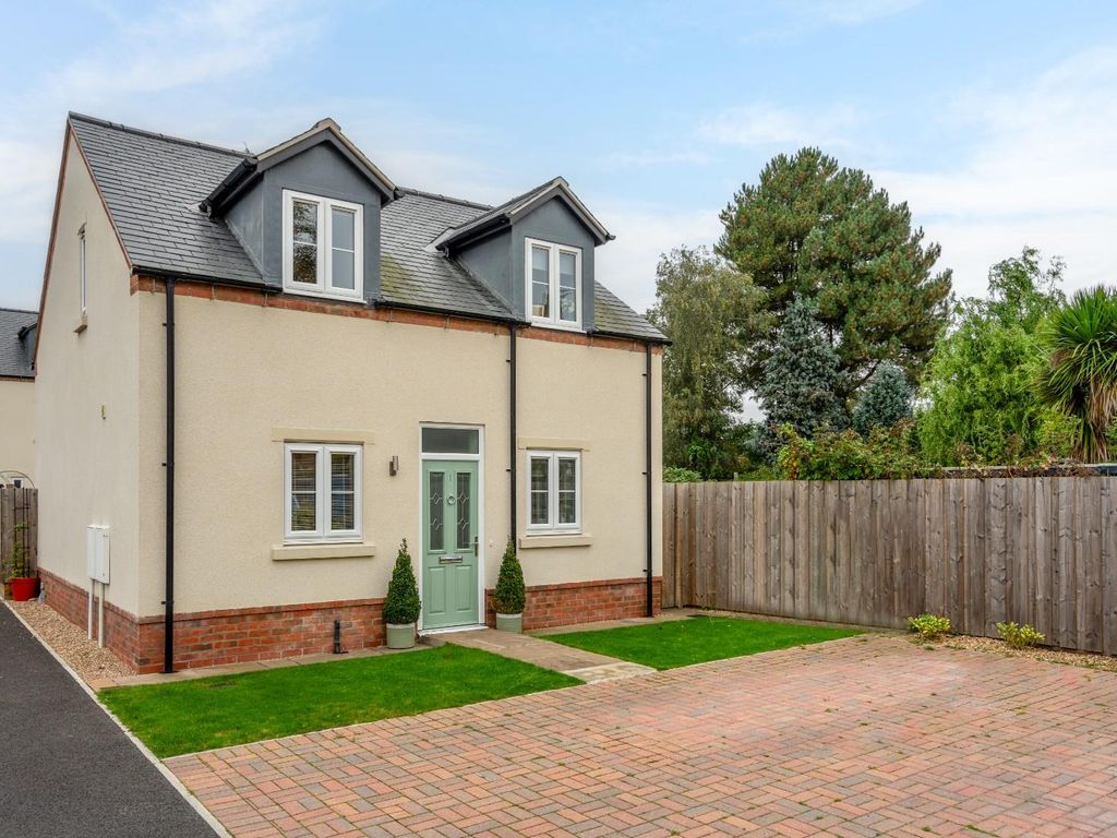 3 bed detached house for sale in Moor Lyn, Green Lane, York YO24