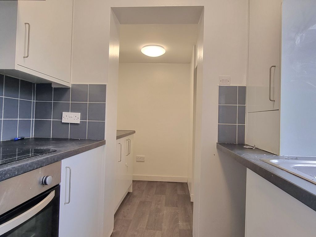 2 bed semidetached house to rent in Telford Road, Sunderland SR3, £625