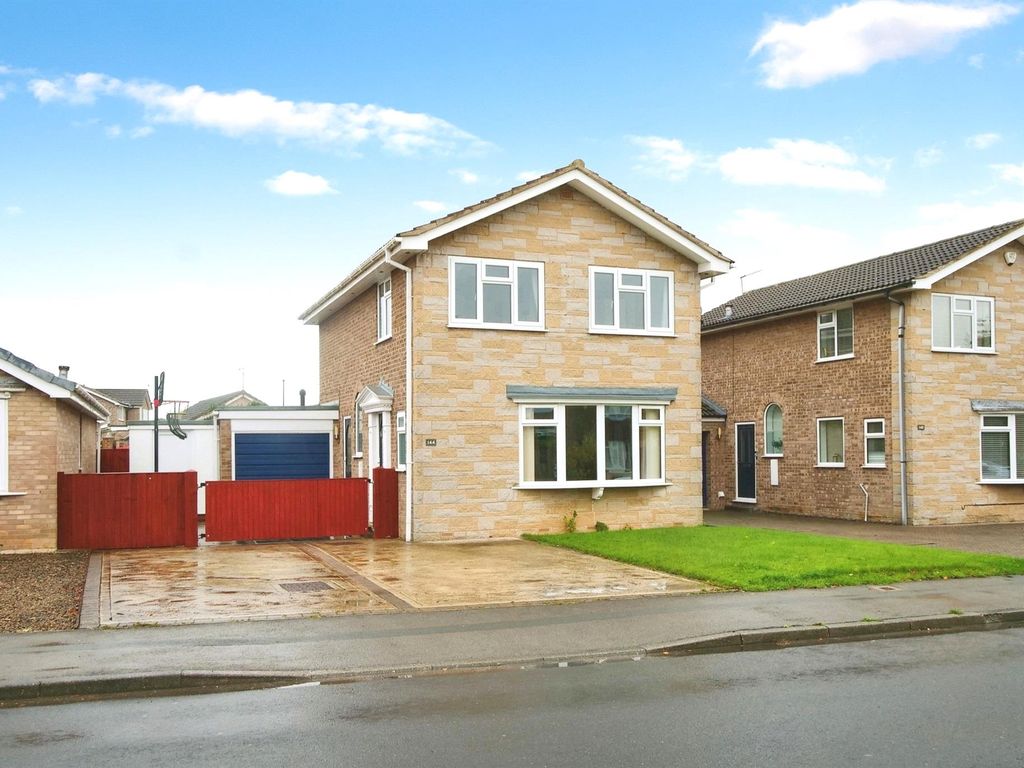 4 bed detached house for sale in Eastfield Avenue, Haxby, York YO32, £