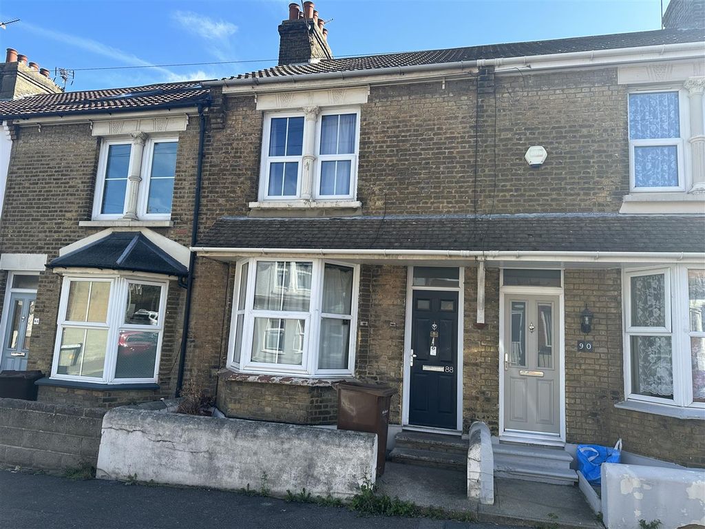 2 bed terraced house for sale in Barnsole Road, Gillingham ME7, £210,000 Zoopla