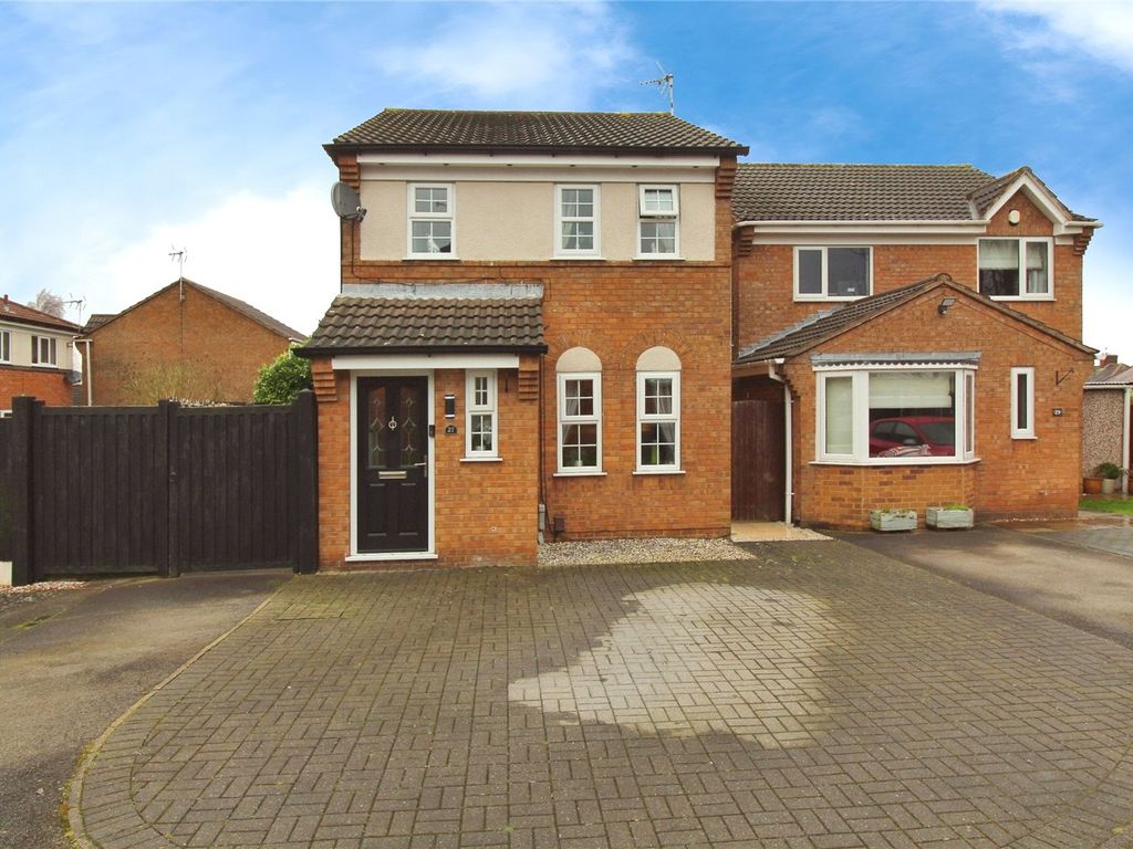 3 bed detached house for sale in Kirkland Close, SuttonInAshfield