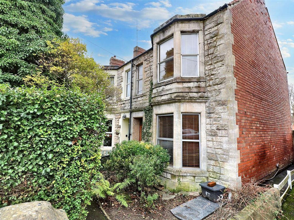 3 bed semidetached house for sale in Cockhill, Trowbridge BA14, £325,000 Zoopla