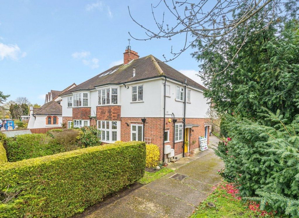2 bed for sale in Speer Road, Thames Ditton KT7 Zoopla