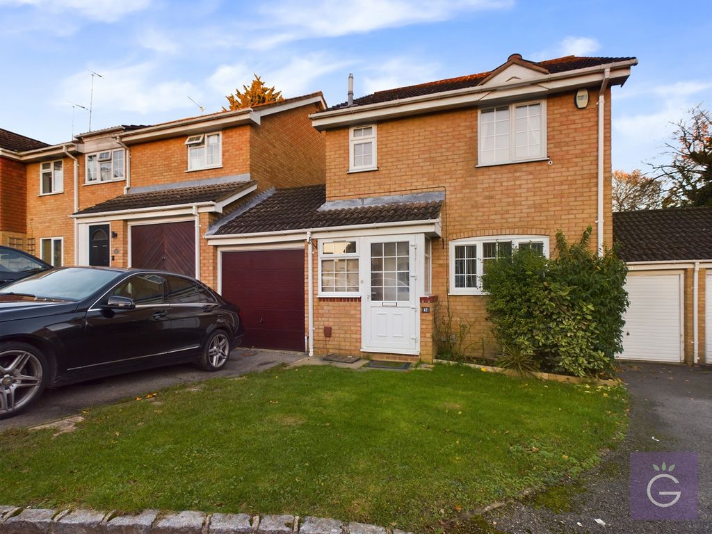 3 bed linkdetached house for sale in Fakenham Close, Lower Earley RG6