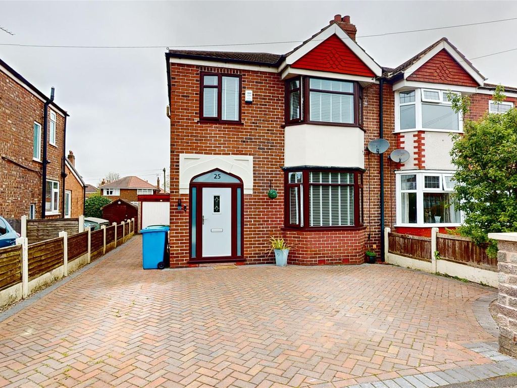 3 bed semidetached house for sale in Winster Avenue, Stretford