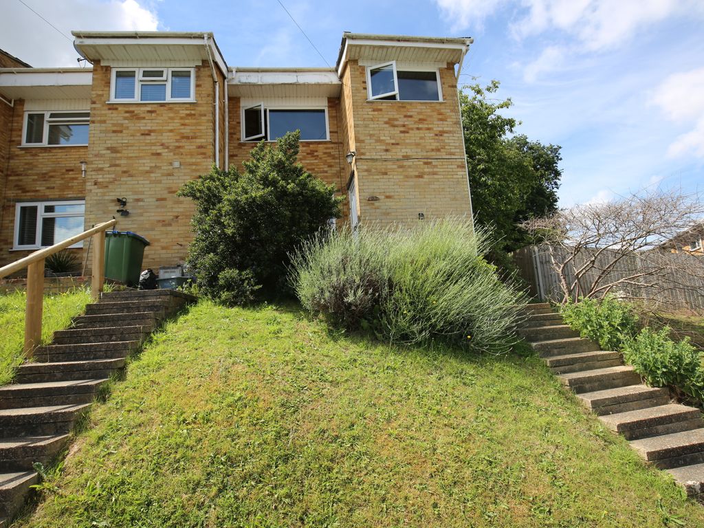 3 bed end terrace house for sale in Gorselands Road, Southampton SO18