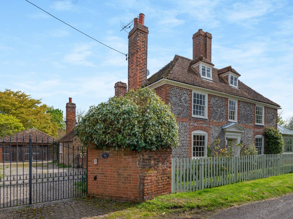 4 bed detached house for sale in Cellar Hill, Lynsted, Kent ME9 Zoopla