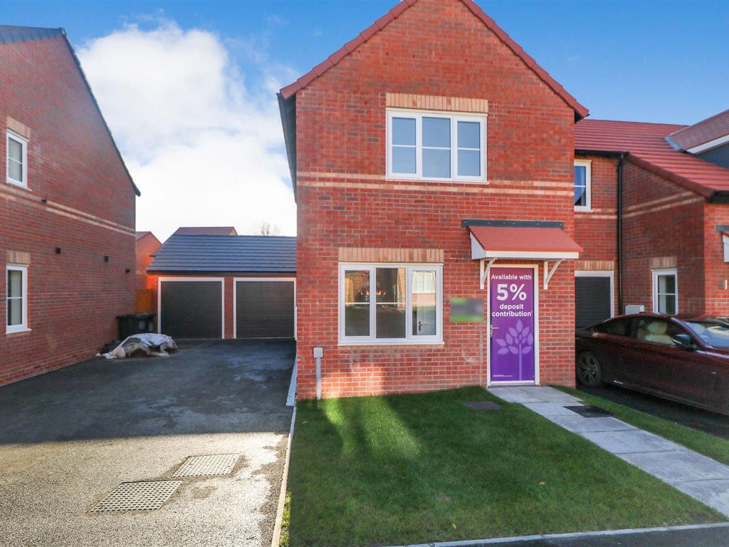 2 bed detached bungalow for sale in Cover Drive, Askern, Doncaster DN6