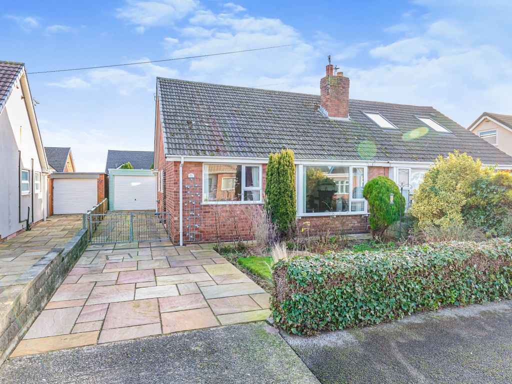 2 bed bungalow for sale in Wendover Road, PoultonLeFylde FY6 Zoopla