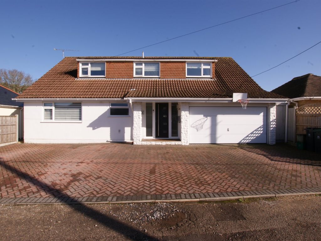 4 bed bungalow for sale in Firside Road, Corfe Mullen, Wimborne, Dorset
