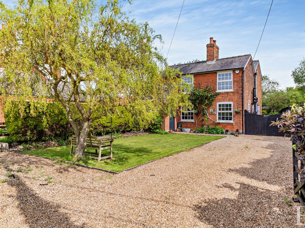 3 bed detached house for sale in Gainsford End, Toppesfield, Halstead