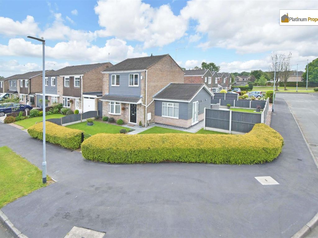 3 bed detached house for sale in Glaisher Drive, Meir Park ST3, £
