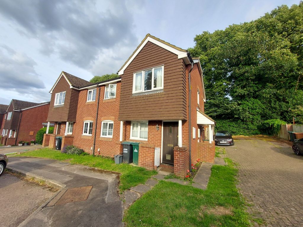 1 bed flat for sale in Abbots Langley, Hertfordshire WD5 Zoopla
