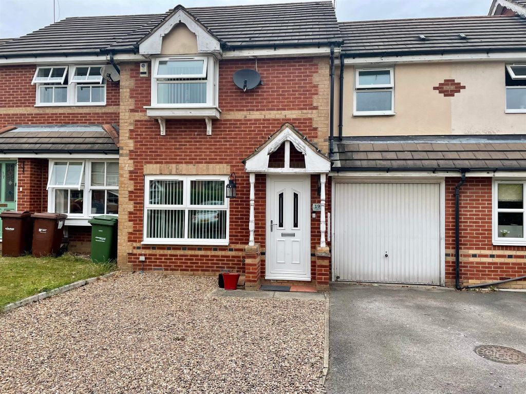 3 bed town house for sale in Penrose Beck Drive, Ackworth, Pontefract