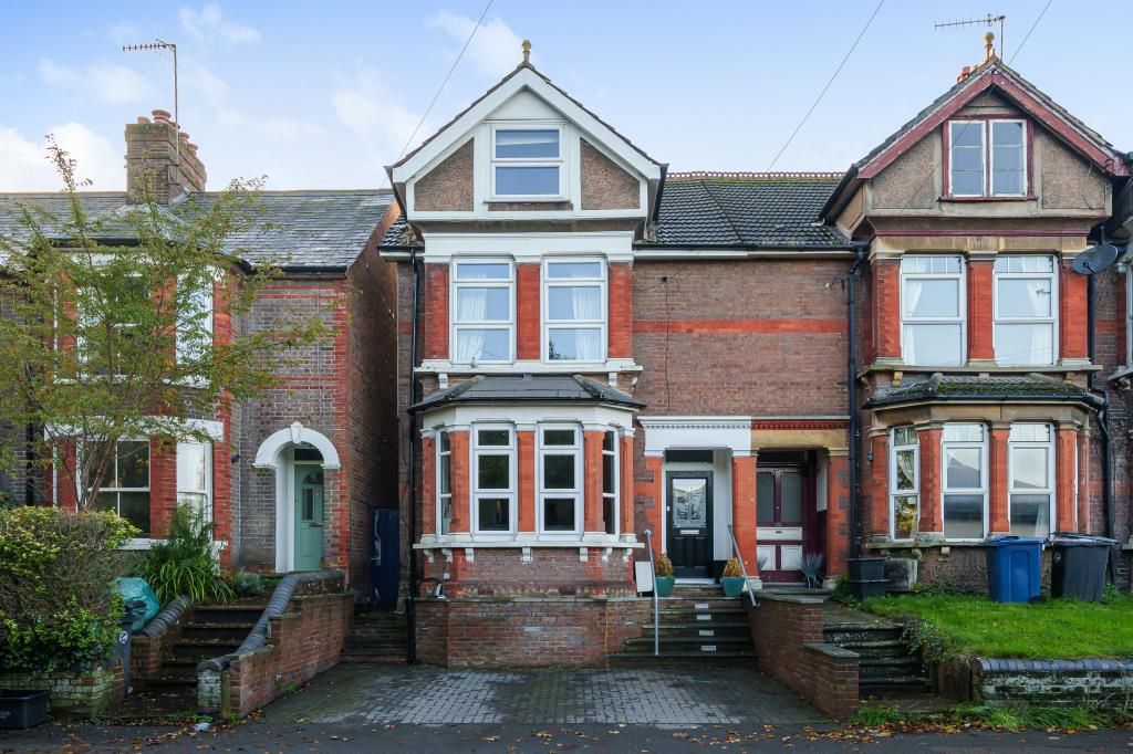 4 bed end terrace house for sale in Chesham, Buckinghamshire HP5, £