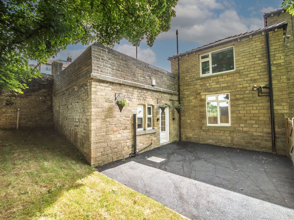 3 bed semidetached house for sale in Wakefield Road, Fenay Bridge